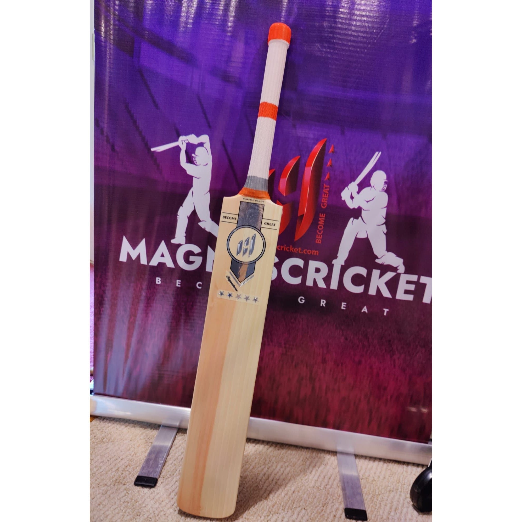 Magnus Signature English Willow Bat - Short Handle