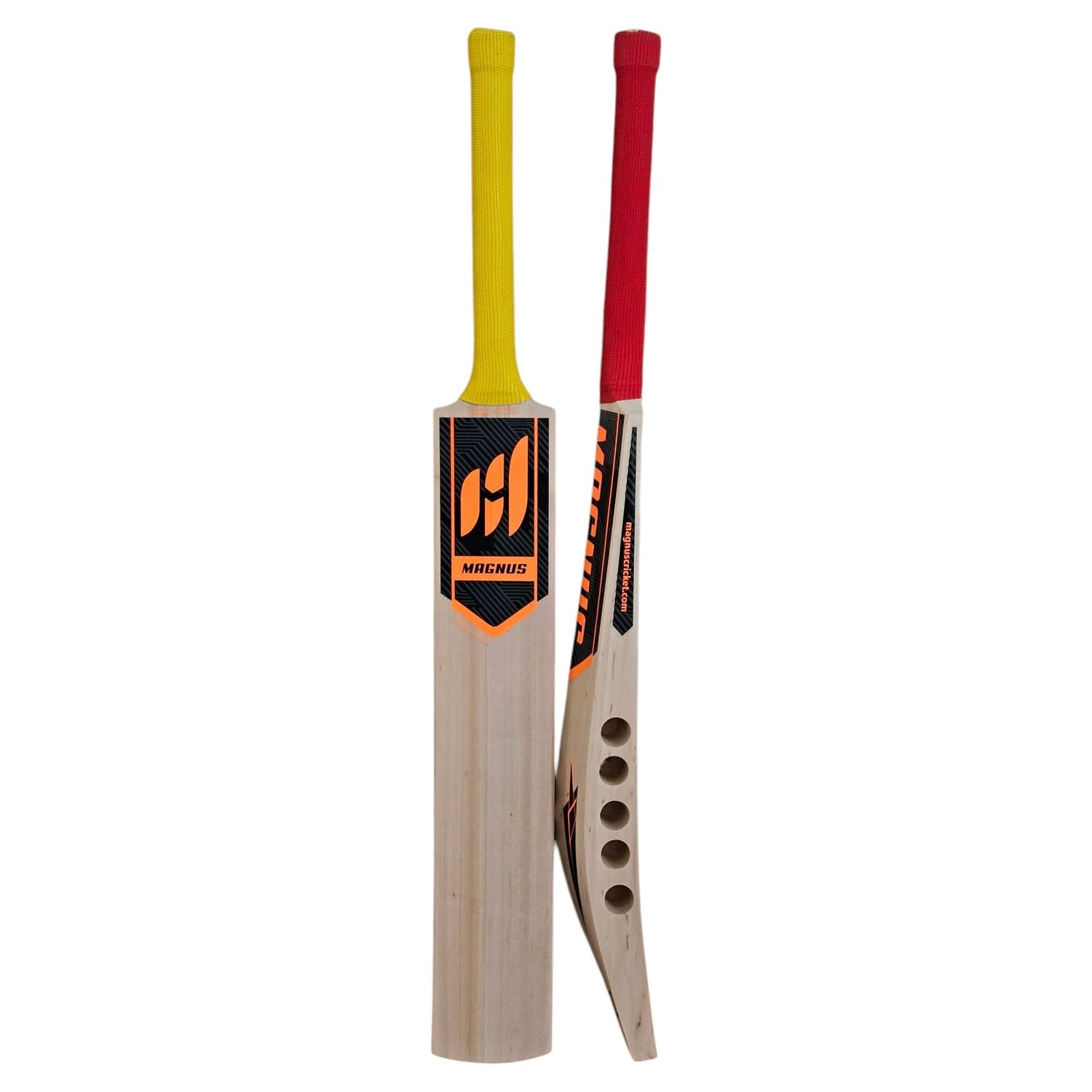 Magnus Kashmir Willow Scoop Bats